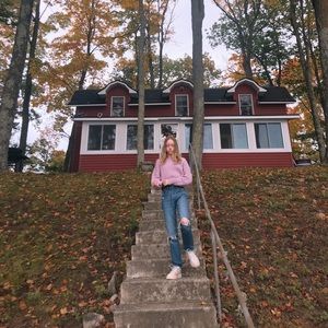 Meet your Posher, Addison